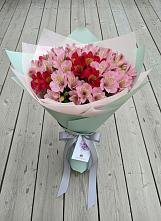 Букет цветов из:  Альстромерии в Горячеисточненской