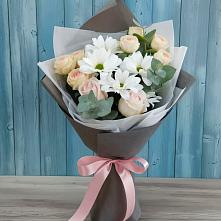 Букет цветов из:  Хризантемы и Розы в Горячеисточненской