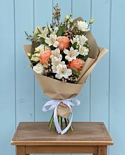 Букет цветов из:  Альстромерии, Лизиантусы, Розы и Хризантемы #REPLACE_PRED# Горячеисточненской