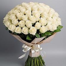 Букет 101 беля роза Белоснежка в Горячеисточненской