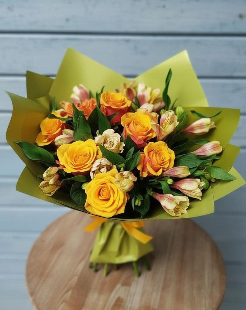 Букет цветов из: Альстромерии и Розы в Горячеисточненской