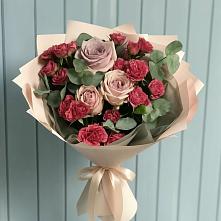 Букет цветов из:  Гвоздики и Розы в Горячеисточненской