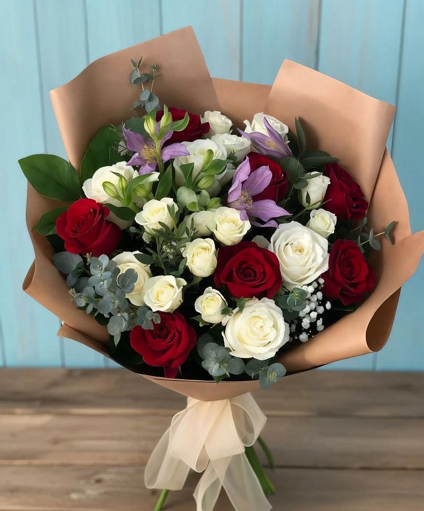 Букет цветов из: Розы и Альстромерии в Горячеисточненской