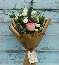 Букет цветов из:  Розы и Лизиантусы в Горячеисточненской