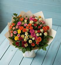 Букет Микс из разноцветных кустовых роз в Горячеисточненской